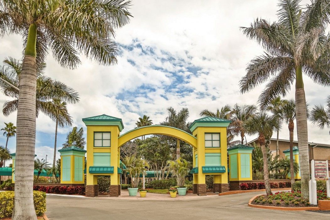 International Palms Resort & Conference Center Cocoa Beach Exterior photo